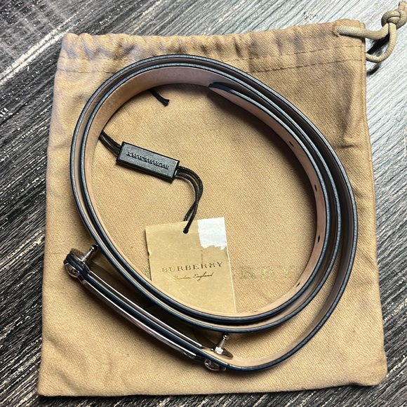 BURBERRY BELT - Picture 1 of 8